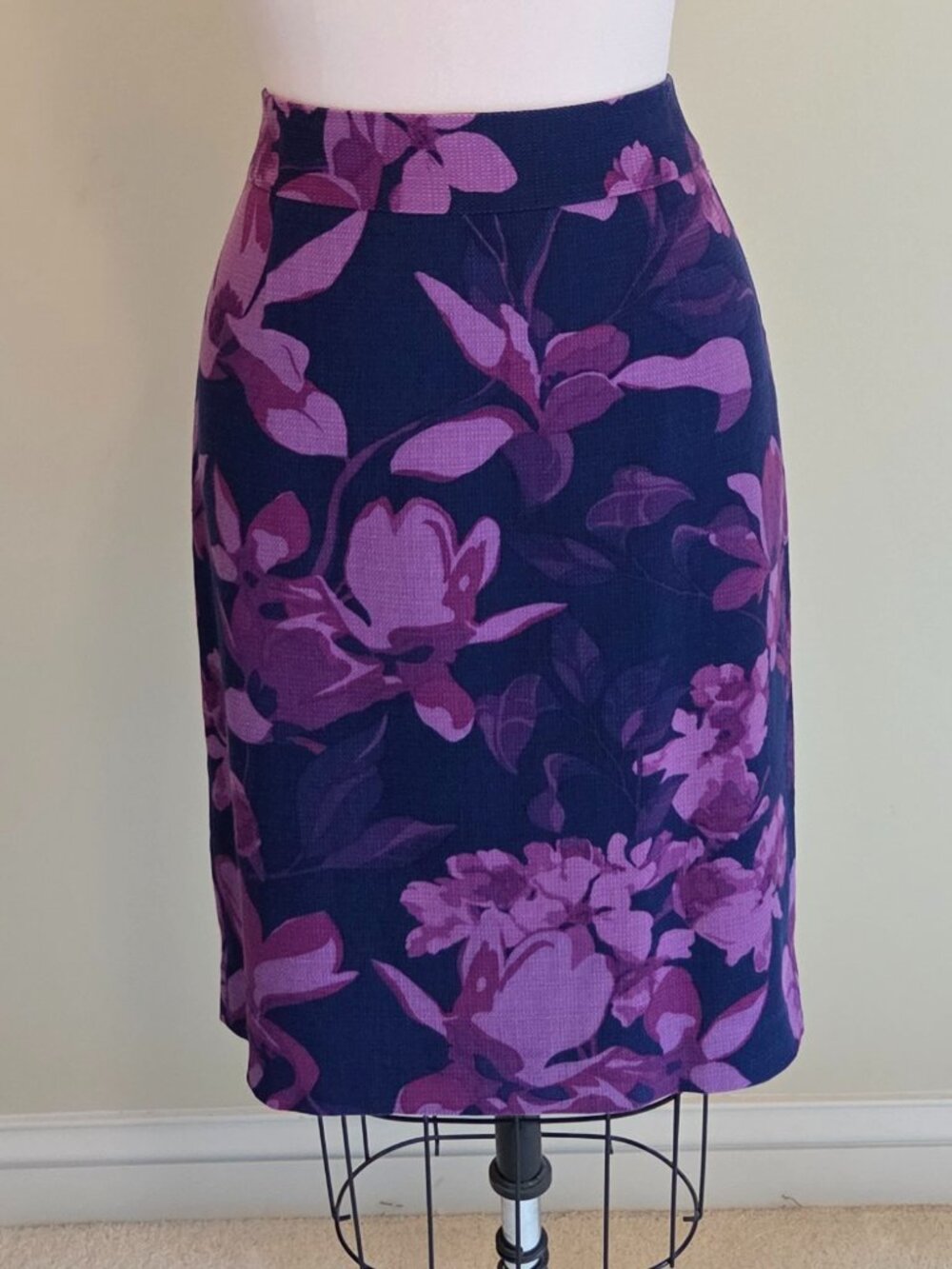 Banana Republic Navy & Purple Floral Pencil Skirt